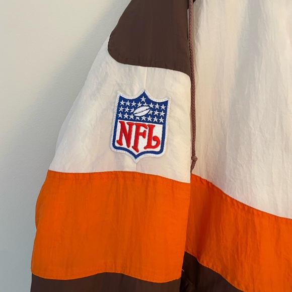 Vintage Cleveland Browns 1990’s Apex One Reverse Spellout Wave Proline Jacket - Picture 2 of 10